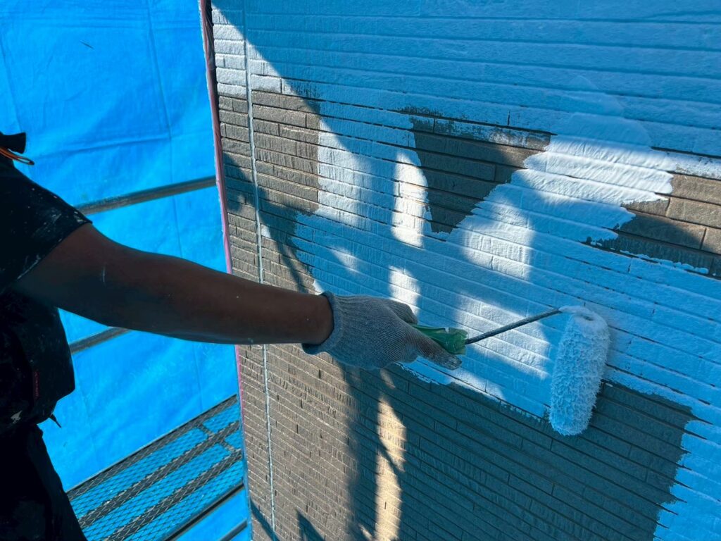 外壁下塗り2回目サーフ