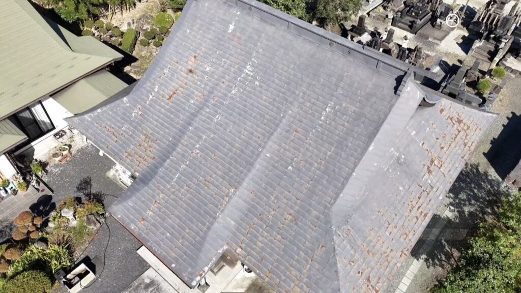 長泉寺本堂 金属屋根【ラジカル3回塗り】面積248㎡ 施工前