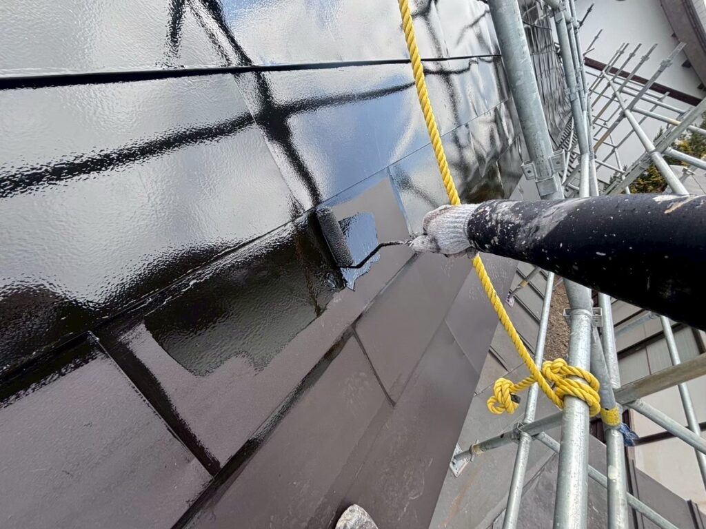 屋根ラジカル中塗り