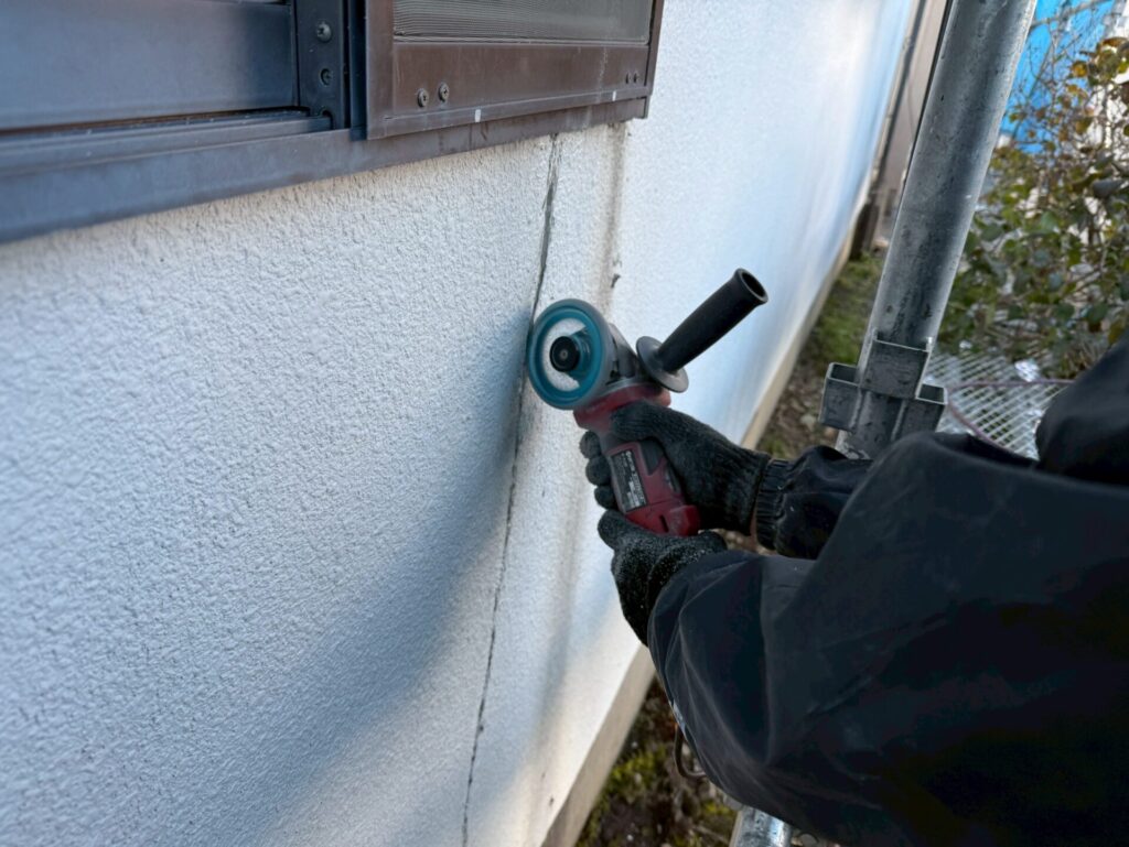 クラックＵカット